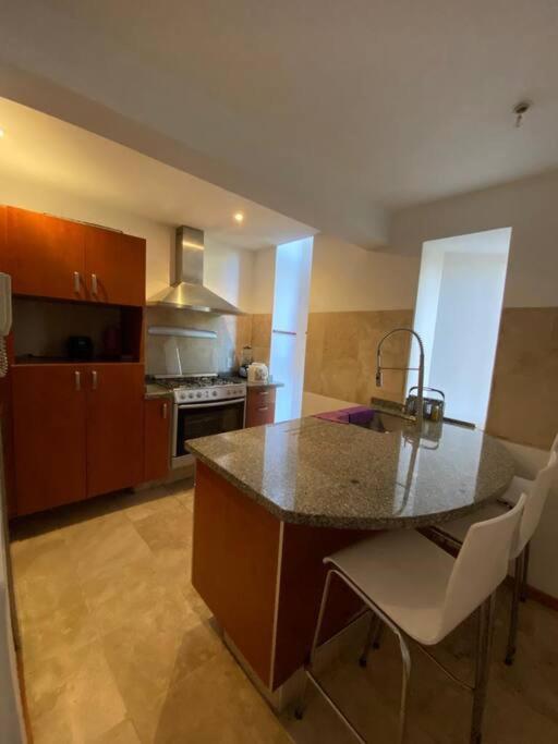 Hermoso Departamento En Bosques De Las Lomas Dos Habitaciones Kota Meksiko Bagian luar foto